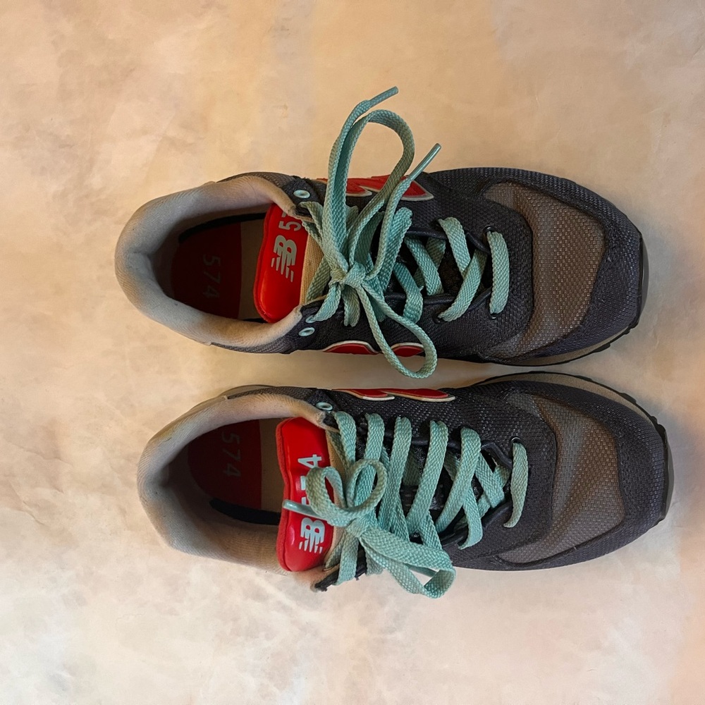 New Balance Charcoal and Red Sneakers with Mint Laces - Picture 4 of 8